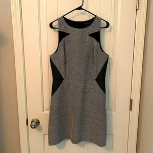 Cute flattering black/white dress